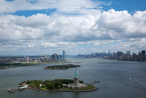 istock Statue of Liberty, Manhattan, New York 104871659