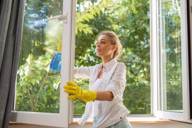 istock weekend house cleaning activities 1048737204