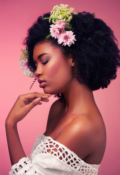 10,722 Black Woman Flowers Hair Stock Photos, Pictures & Royalty-Free Images - iStock 10,722 Black Woman Flowers Hair Stock Photos, Pictures & Royalty-Free Images - iStock