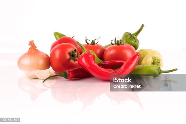 Foto de De Legumes e mais fotos de stock de Cebola - Cebola, Pimentão - Legume, Tomate