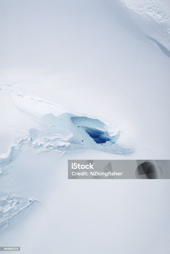 Fisura de glaciar - Foto de stock de Color - Tipo de imagen libre de derechos