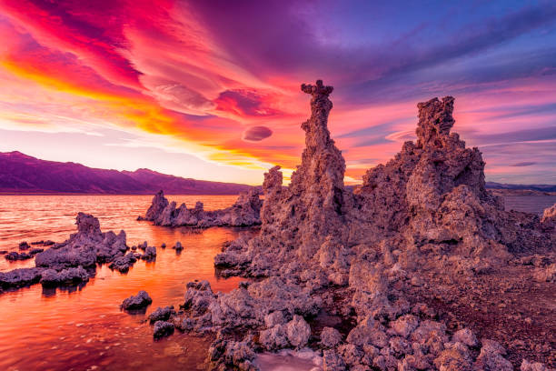 Mono Lake Sunset Mono Lake Sunset Mono Lake stock pictures, royalty-free photos & images