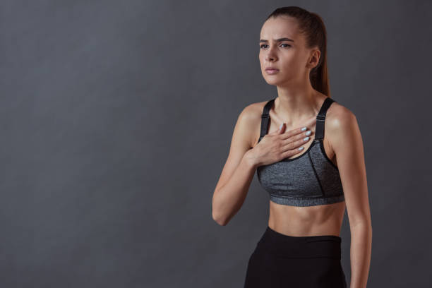 istock Beautiful young sportswoman 1048922146