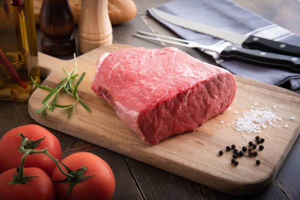 asado de fondo redondo para carne asada - round of beef fotografías e imágenes de stock