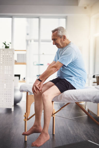 istock This knee pain is at it again 1049207460