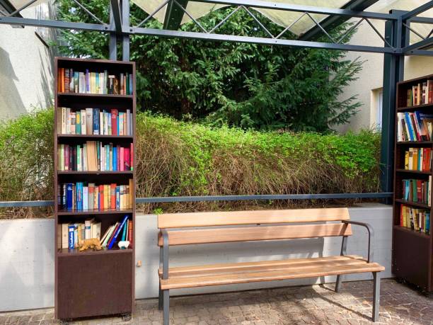 Open air free library