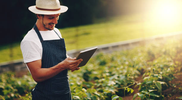 istock Ditching the gardener's manual and going digital 1049314776