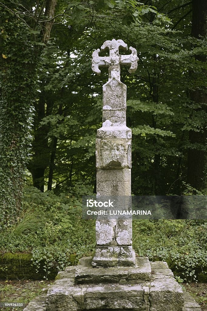 Católica pilgrin Cruz de pedra em Roncesvalles - Royalty-free Roncesvalles - Espanha Foto de stock