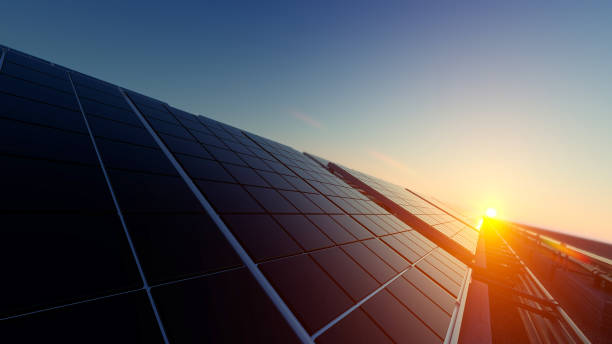 희미 한 빛 속에 태양 전지 패널 - industrial equipment 이미지 뉴스 사진 이미지