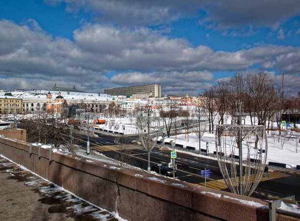istock bridge near the Kremlin in winter 1049396870