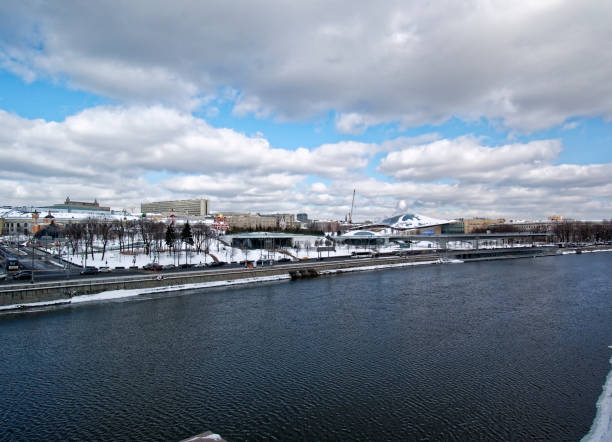 istock bridge near the Kremlin in winter 1049396922