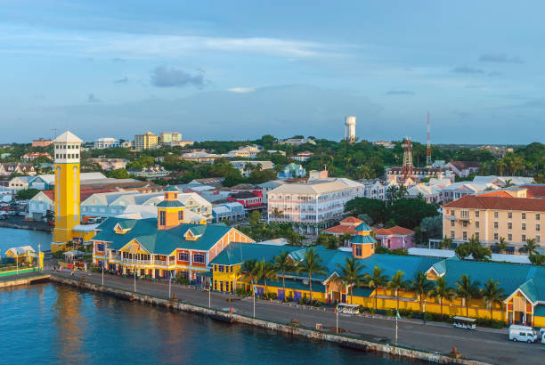 porto delle bahamas di nassau - nassau foto e immagini stock