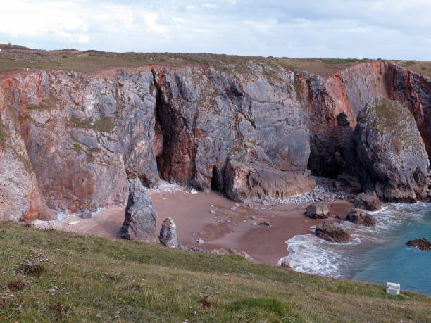 istock Flimstone Bay, Pembrokeshire 1049498292
