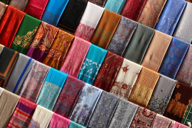 istock Pashmina scarf shop 1049545664