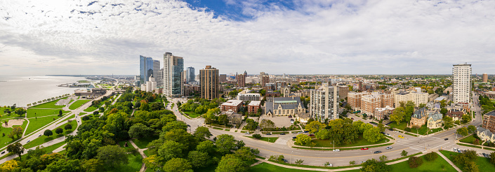 Panoramic view of the skyline of the city of Milwaukee, WI.