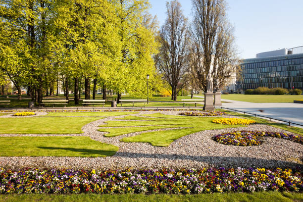 istock The Saxon Garden in Warsaw 1049715368