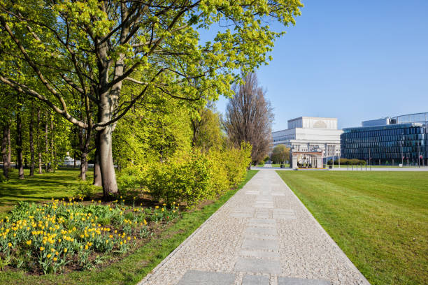 istock Alley at Saxon Garden in Warsaw 1049717846