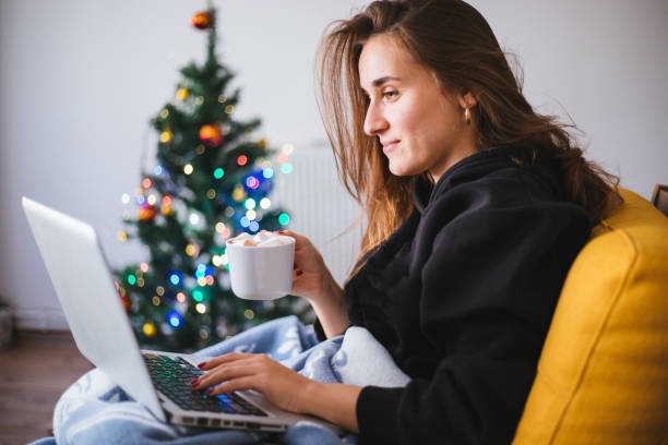 istock Woman online shopping 1049755778