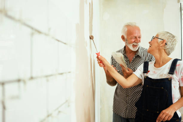istock Couple remodeling their home 1049811330