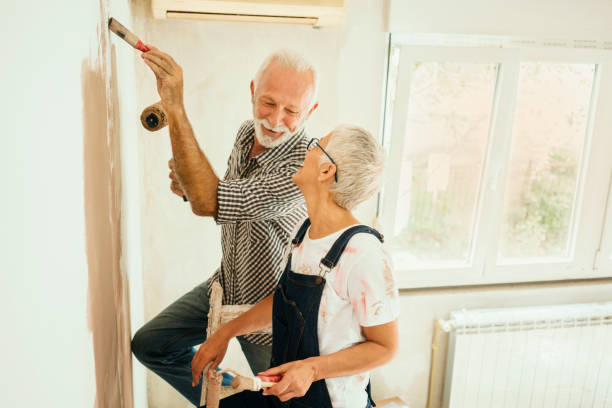 istock Couple remodeling their home 1049827702