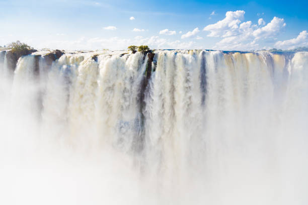 cascate vittoria dallo zambia - cascata foto e immagini stock