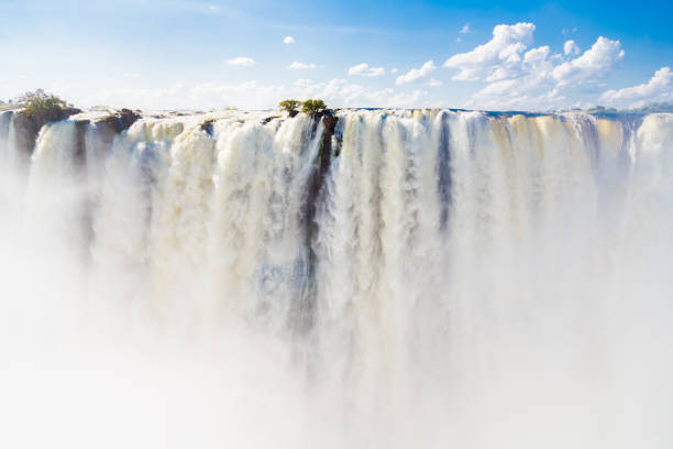 victoria falls z zambii - waterfall zdjęcia i obrazy z banku zdjęć