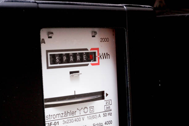 istock An electricity meter and the word saving 1049857556
