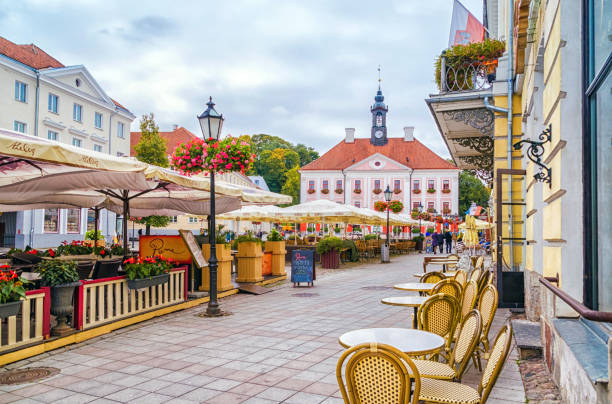 TARTU, ESTONIA TARTU, ESTONIA - SEPTEMBER 24, 2016: Tartu Town Hall estonia stock pictures, royalty-free photos & images