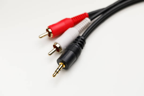 rca мини-разъем аудио кабель - minijack стоковые фото и изображения