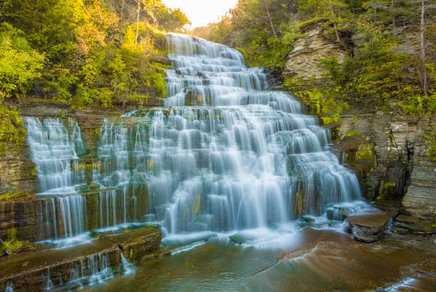 tranquillità di upstate new york - watkins glen foto e immagini stock