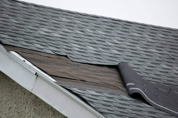 istock Bad Shingles and Roof Issues 1050091160