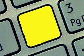 business-konzept-leere-vorlage-textfreiraum-isoliert-poster-gutscheine-werbematerial-taste-auf.jpg?b=1&s=170x170&k=20&c=FXyFJUKW876AKf3rJL35L4Zed6tJCTZx6Z8A7REpJu0=