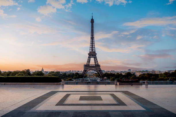 istock Views of Tour Eiffel 1050244818