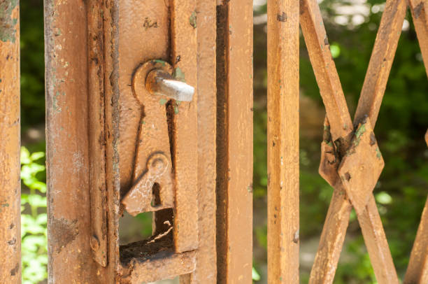 istock Old grunge metal grid door 1050290528