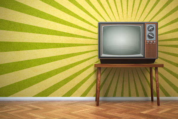 ретро старый телевизор на винтажном фоне. - wood texture audio стоковые фото и изображения