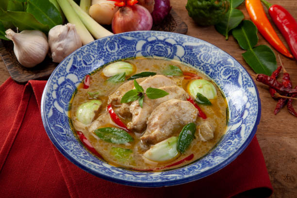 istock Green Curry Chicken Thai Cuisine 1050310948