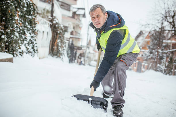 istock Freezing winter outdoors 1050352464