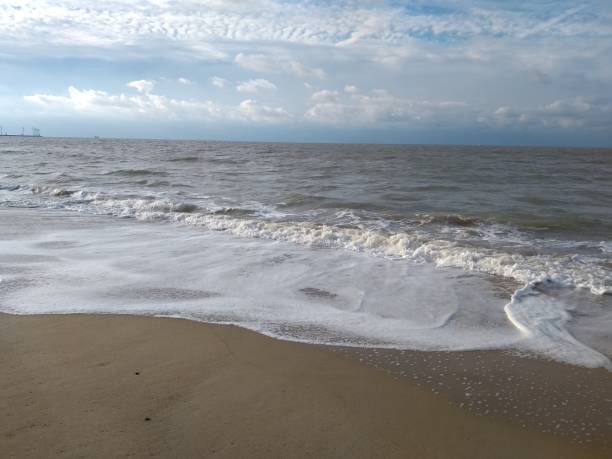 istock Heavenly ocean waves and sunshine 1050459030
