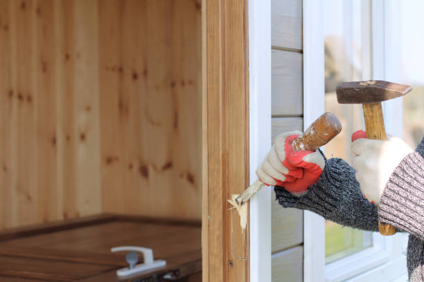 istock installation of new door 1050601368