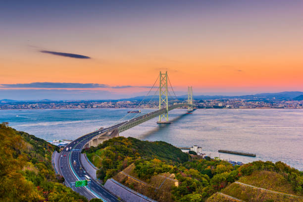 akashi-kaikyo-ohashi-brücke - kobe bridge japan suspension bridge stock-fotos und bilder