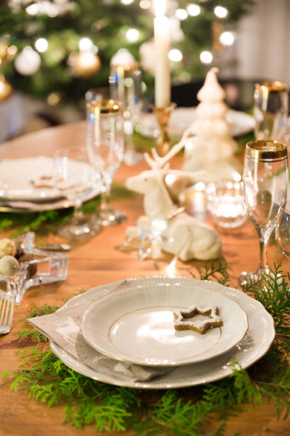 istock a colorful and festive christmas table setting 1050716148