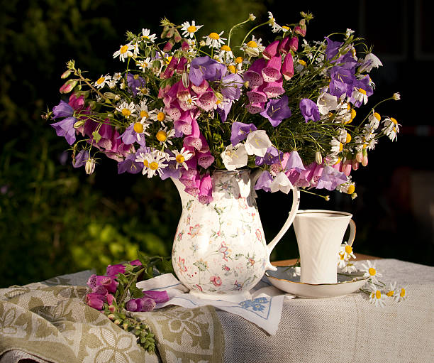 istock Summer bouquet flowers 105083652