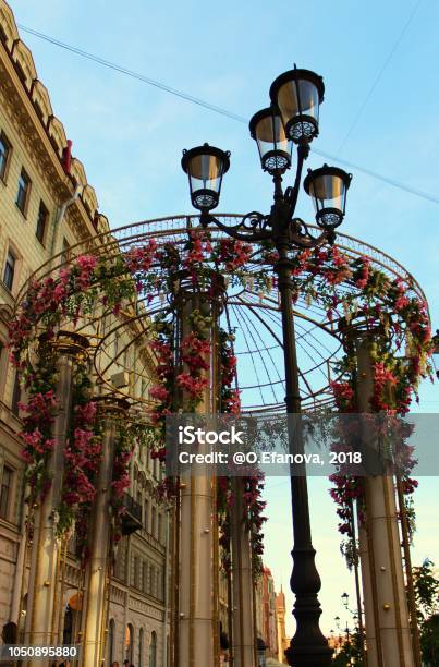 Rusya St Petersburg 27 Temmuz 2018 Sokak Küçük Konyushennaya Rotunda Россия Санктпетербург 27 Июля 2018 Ул Малая Конюшенная Ротонда Stok Fotoğraflar & Başkentler‘nin Daha Fazla Resimleri