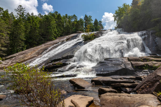 high falls, parc d’état de dupont - caroline du nord - dupont state forest photos et images de collection