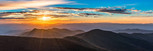 istock Craggy Gardens Sunset - Blue Ridge Mountains (Panoramic) 1051015574