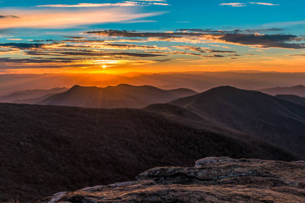 istock Craggy Gardens Sunset - Blue Ridge Mountains 1051016806