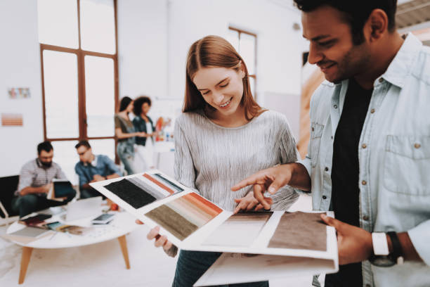 istock Project. Guy and Girl. Talking. Young Specialists. 1051052338