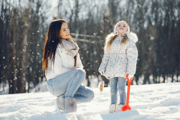 istock Mom and daughter 1051081584