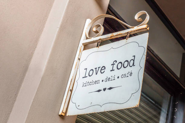 istock Love Food signage 1051176470