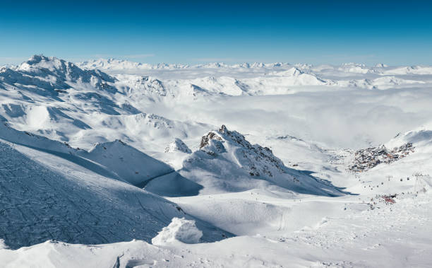 istock Amazing View On Val Thorens Village 1051185172